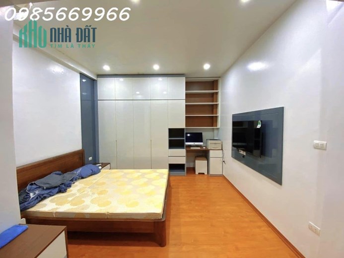 Phân lô ViP Nguyễn Khánh Toàn 60m - 12 tỷ , Vỉa hè To