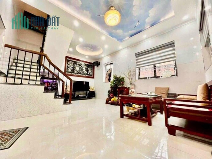 Bán nhà ngõ 46 Lạch Tray, 52m 3 tầng GIÁ 2.38 tỉ, độc lập, lô góc