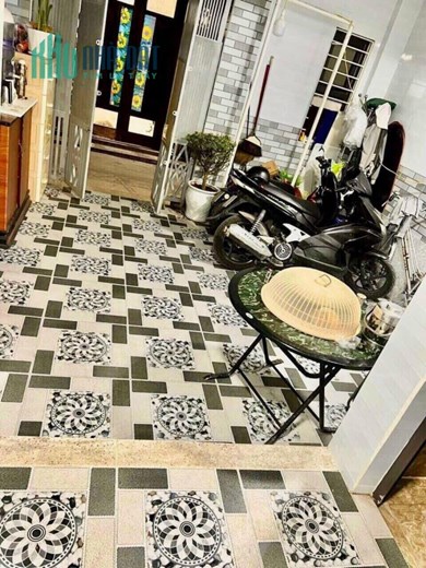 Bán nhà ngõ 46 Lạch Tray, 52m 3 tầng GIÁ 2.38 tỉ, độc lập, lô góc