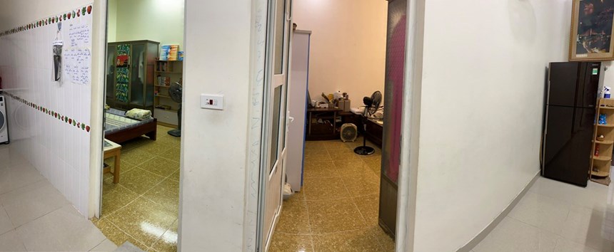 Bán nhà sau mặt đường Thư Trung, diện tích 77m 2 ngủ GIÁ 3.3 tỉ, sân cổng