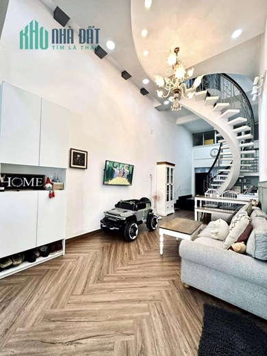 Bán nhà đường Lê Văn Sỹ, Phường 13, Q.3, 40m2, 3 tầng, 7 tỷ2