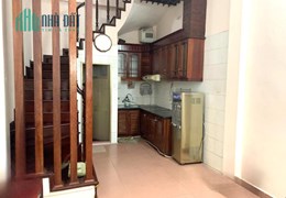 Bán nhà riêng NGUYỄN PHONG SẮC - CẦU GIẤY - 30M2 X 6 TẦNG - MT 3.7M VUÔNG ĐẸP - Ô TÔ TRÁNH - NHỈNH
