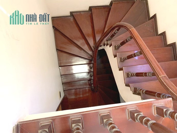 Bán nhà riêng NGUYỄN PHONG SẮC - CẦU GIẤY - 30M2 X 6 TẦNG - MT 3.7M VUÔNG ĐẸP - Ô TÔ TRÁNH - NHỈNH