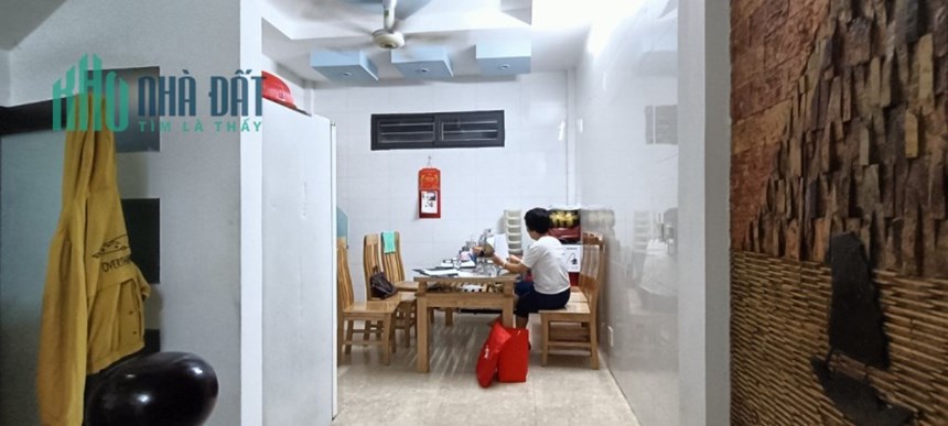 Bán nhà mặt ngõ đường Láng Đống Đa 46m2x5 tầng, kinh doanh, ô tô đỗ cửa nhỉnh 8 tỷ.