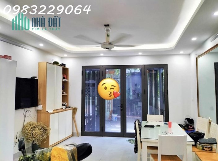 NHÀ ĐẸP 6 TẦNG ĐÓN TẾT - Ngõ 23 Xuân La, KINH DOANH, DÒNG TIỀN, MT4.5m nhỉnh 5.x tỷ