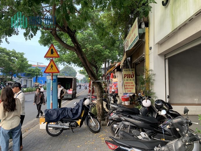 Bình Dương ! SANG RẺ QUÁN CAFE MT Đối Diện Đại Học Thủ Dầu 1 , Thủ Dầu 1, Tel :