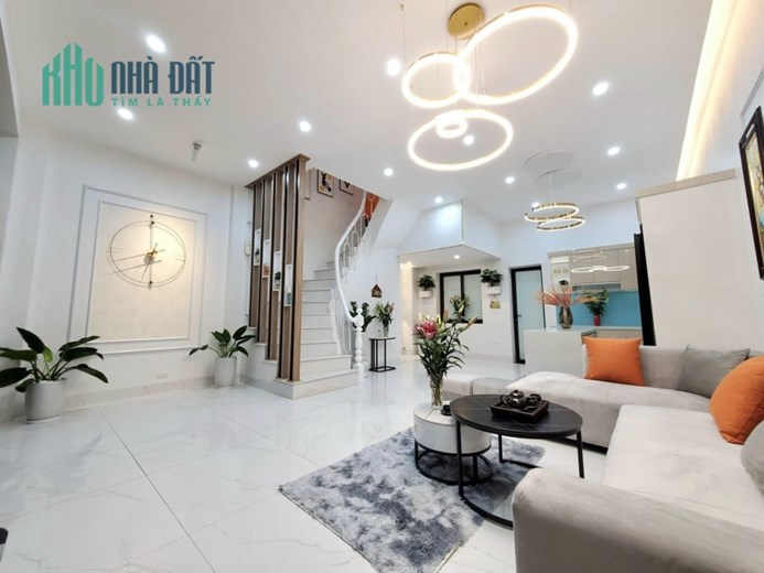 KENG KENG! Bán nhà Lương Ngọc Quyến-Hà Đông 58m2 PHÂN LÔ, ÔTÔ chỉ 8 Tỷ