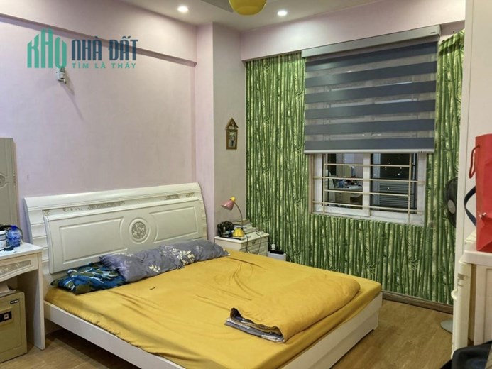Bán gấp nhà Kim Mã, Ba Đình, ô tô, lô góc, 2 mặt thoáng, 44m2, mặt tiền 5m, Giá siêu rẻ.