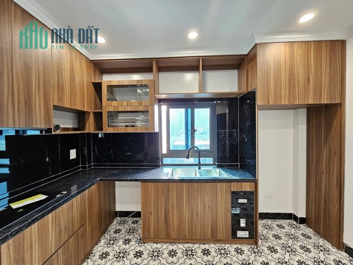 Nhà Đẹp Trần Thái Tông, Cầu Giấy – Căn hộ dòng tiền – 55m2 – 8 T – Thang Máy – 11 tỷ.