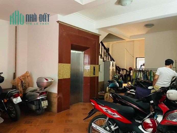 Bán nhà mặt phố Thuỵ Khuê, Tây Hồ 105m2, 7 tầng, MT 5.2m giá 40 tỷ