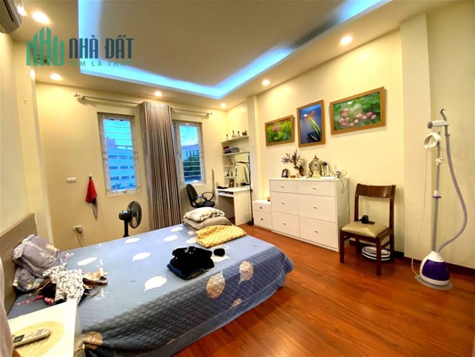 Bán Nhà Phố Hoàng Quốc Việt Quận Cầu Giấy. Sổ 42m Thực Tế 54m Xây 5 Tầng Mặt Tiền 6m Nhỉnh 13 Tỷ.