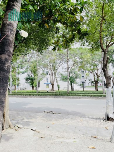 ĐƯỜNG 30M - KHU VIP NHẤT KHU VỰC - KINH DOANH SẦM UẤT - NGANG 5 x 13 - phan chu trinh