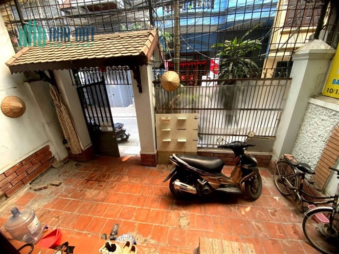 Bán Nhà Phố Võ Văn Dũng Quận Đống Đa. 61m Xây 5 Tầng Mặt Tiền 5.5m Nhỉnh 17 Tỷ. Cam Kết Ảnh Thật Mô