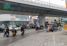 Mời thuê Nhà Đẹp  mặt phố Tôn Thất Tùng, Đống Đa