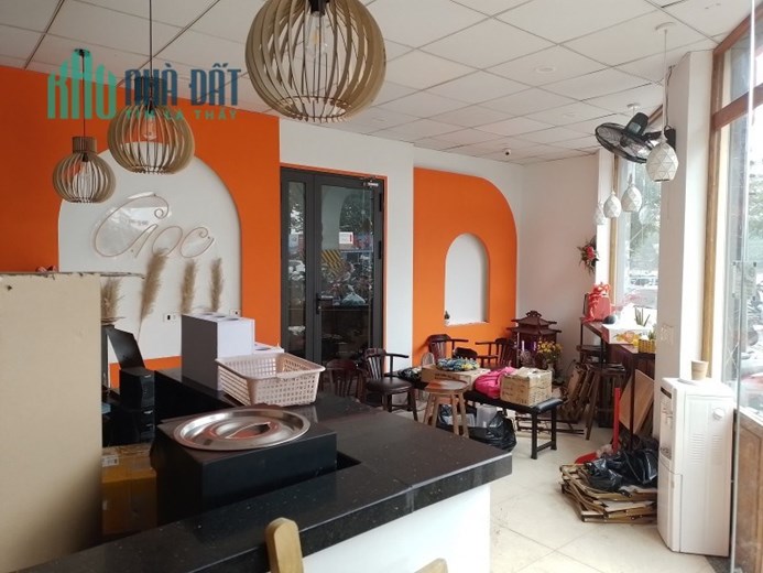 Mời thuê Nhà Đẹp  mặt phố Tôn Thất Tùng, Đống Đa