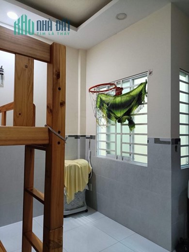 GẦN CÔNG VIÊN LÊ THỊ RIÊNG - CMT8 QUẬN 3. 
DT 4MX13M  , 3 PN 
CHỈ 5.9 TỶ CHỐT.