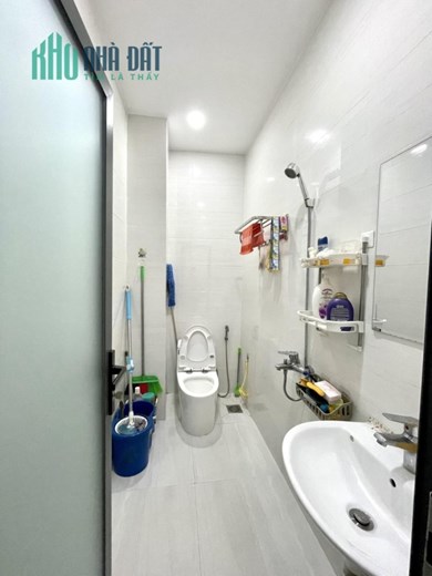 Kẹt tiền bán nhà đường Nguyễn Văn Quá Q.12 nhà 2  tầng 80 m2 Chỉ 3.9 tỷ