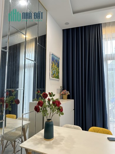 Tôi Chính chủ cần bán gấp nhà view sông-4 tầng gần Vinhome Q9