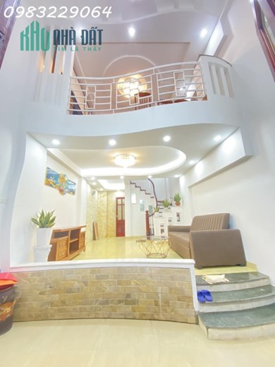 Nhà đẹp 6 tầng ngõ 279 Đội Cấn 40m giá 5.15 tỷ