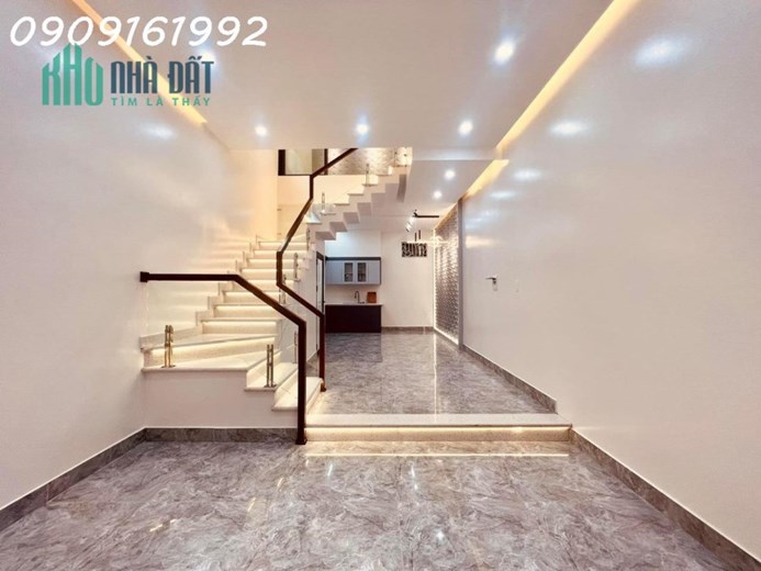 Nhà 4 tầng xây mới tinh tại CHU VĂN AN ngay sân vận động Lạch Tray