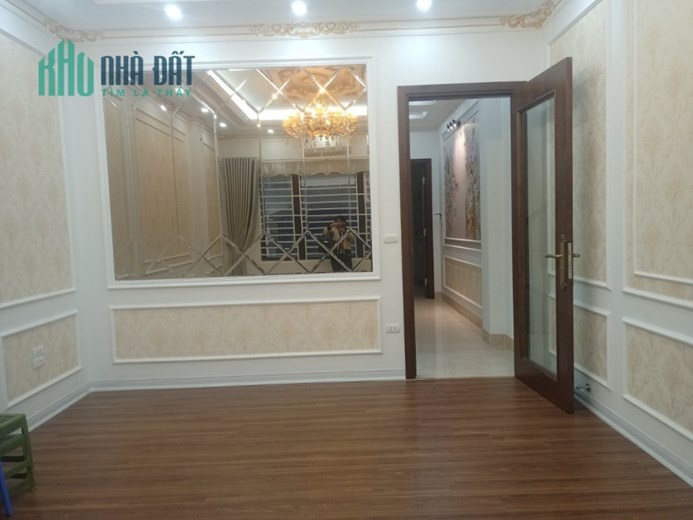 Trần Quốc Hoàn- PHÂN LÔ - GA RA - 6 TẦNG THANG MÁY -- Ở SƯỚNG- KD VP 50m, Giá 15,5 tỷ.