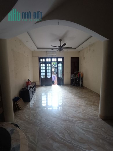 CẦN BÁN NHÀ PHỐ KIM ĐỒNG , GẦN PHỐ NGÕ THÔNG OTO ĐỖ CỬA GIÁ ĐẦU TƯ 108M CHI 11 TỶ