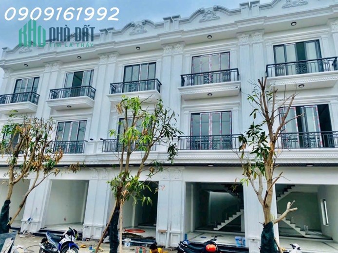 Khu nhà mới đẹp tại Lê Chân. Nhà 4 tầng xây mới cách mặt đường THiên Lôi 30m ô tô đỗ cửa 24/7.