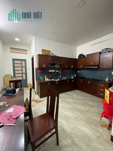 Cần bán nhà Lê Đình Cẩn Bình Tân .DT 110m2 giá nhỉnh 8 tỷ