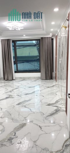 LONG BIÊN, CHỈ HƠN 5 TỶ CÓ NGAY NHÀ 6 TẦNG THANG MÁY PHỐ TƯ ĐÌNH LONG BIÊN HÀ NỘI
Diện tích đất: