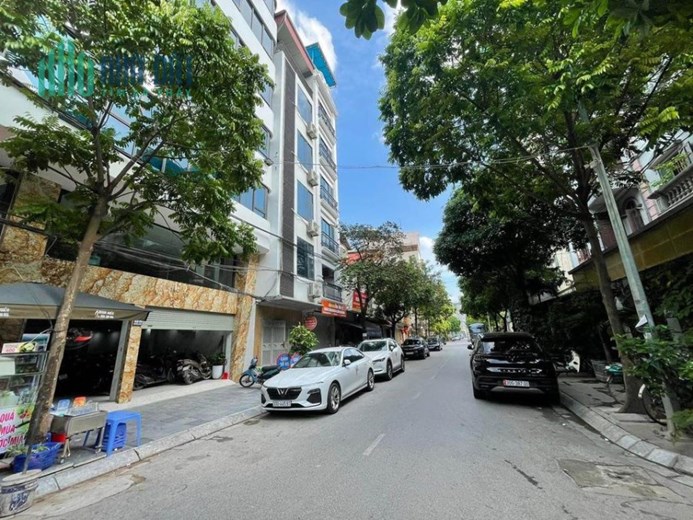 BÁN NHANH TÒA VP TRUNG TÂM QUẬN CẦU GIẤY 130M2, 9T 1 HẦM, MẶT TIỀN 9,8M.