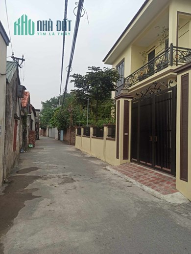 Bán 68m đất ở thị trấn chúc sơn đường thông trải nhựa 4m giá 2.3 tỷ