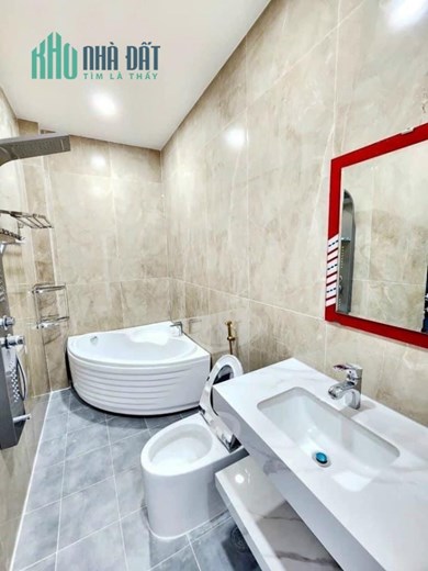 XẢ gấp căn nhà cuối đường Đồng Khởi (Ngay chợ Thạnh Phú VÀ UB XÃ BÌNH LỢI)