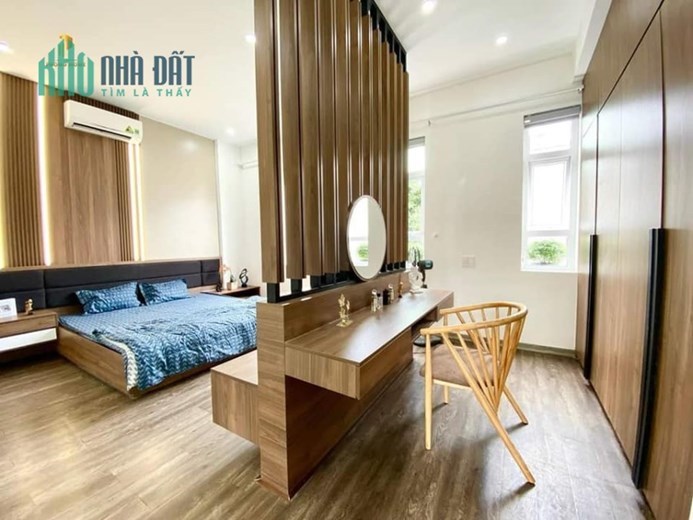► Nhà kiệt Ô tô Nguyễn Hữu Thọ, cách đường 40m, 45m2, 4 tầng, 4.39 tỷ
