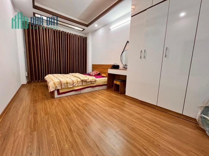 Bán nhà Ngô Quyền, ngõ oto qua nhà, 45mx4t, 4.8 tỷ