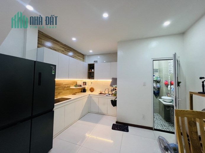 3.5 TỶ NHÀ 1 TRỆT 1 LẦU ĐÚC HẺM XE BA GÁC CÁCH 5 CĂN RA MẶT TIỀN ĐƯƠNG SỐ 7