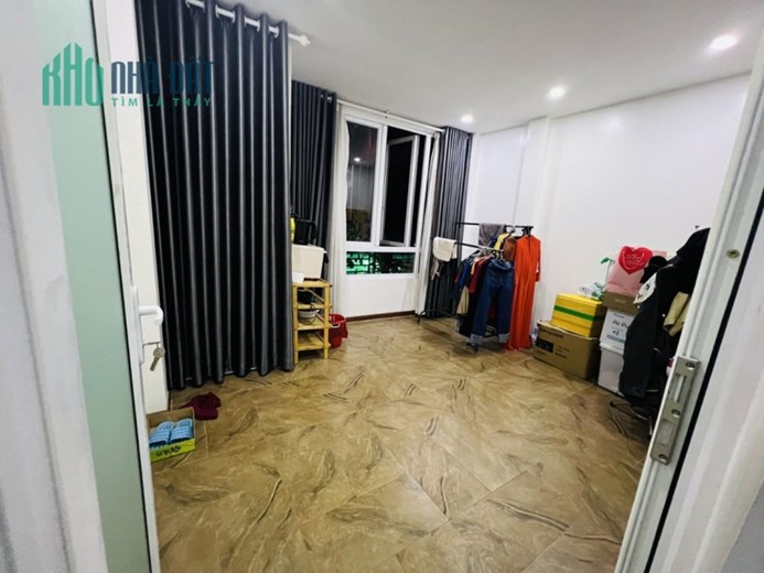 3.5 TỶ NHÀ 1 TRỆT 1 LẦU ĐÚC HẺM XE BA GÁC CÁCH 5 CĂN RA MẶT TIỀN ĐƯƠNG SỐ 7