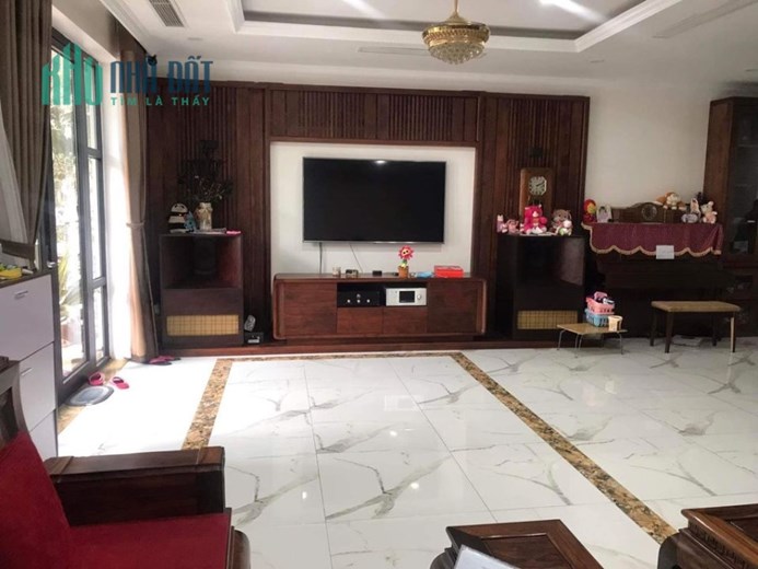 Bán nhà phố Lạc Trung, 56m2 x 5 tầng,Lô Góc, Tháng Máy , Gara , giá 7 tỷ800