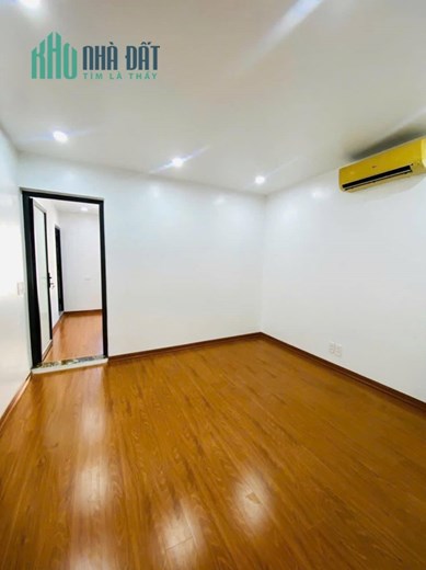 Bán Căn Hộ Tập Thể Thành Công 34/110m2, 3 phòng ngủ 2wc đầy đủ công năng full nội thất, giá 2,55 tỷ
