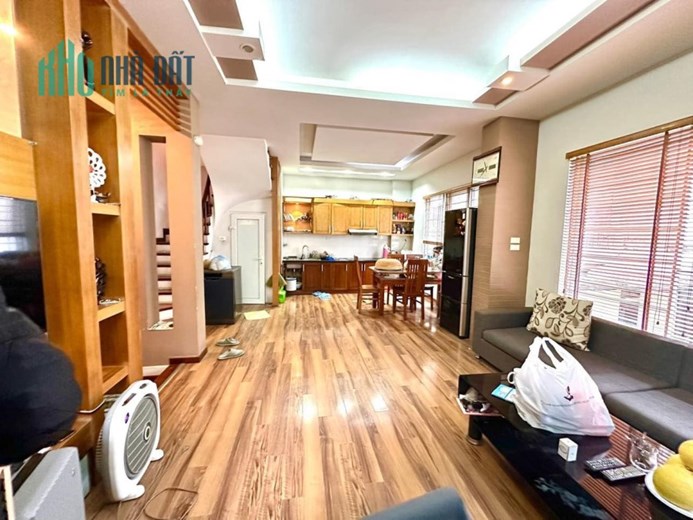 BÁN NHÀ HOA BẰNG CẦU GIẤY, 48M2, LÔ GÓC, OTO, 5 TẦNG, MẶT TIỀN 5.5M, 11.8 TỶ.