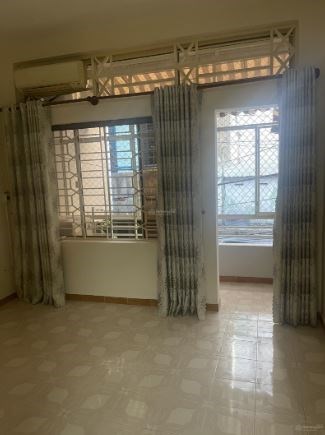 Nhà đẹp hẻm xe hơi Nguyễn Trọng Tuyển, gần vòng xoay