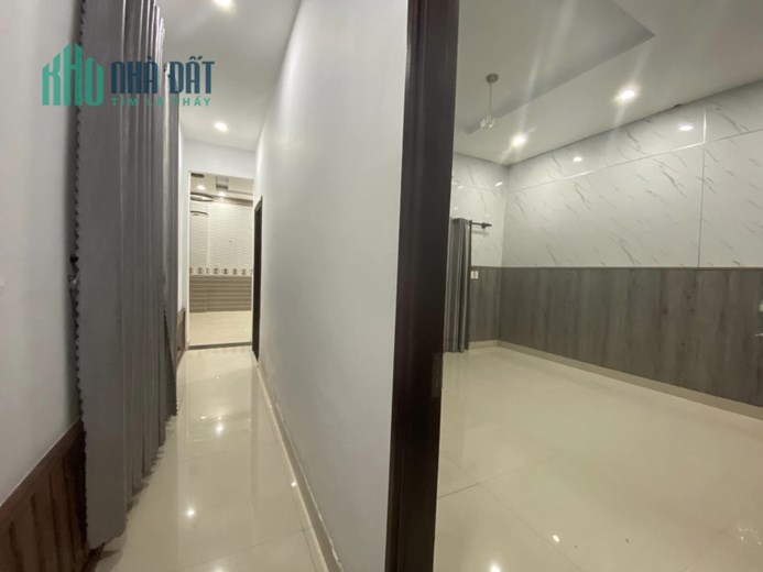 ► Mặt Tiền Điện Biên Phủ 4.5 Tầng kinh doanh Showroom Văn Phòng 90m2