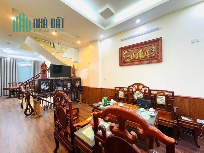 SIÊU PHẨM. VIEW HỒ. Bán nhà Nguyễn Lân, Thanh Xuân. 50m2 x 5T. GARA Ô TÔ. KD. 11 Tỷ.