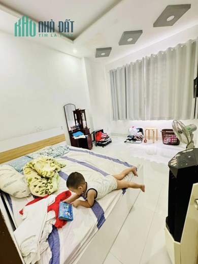 NHÀ 2 TẦNG 41M2 Ở NGUYỄN VĂN CÔNG - P3 - GÒ VẤP - GIÁ CHỈ 3 NHỈNH 3 TỶ. TẶNG FULL NỘI THẤT.