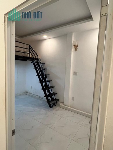 Nhà Xô Viết Nghệ Tĩnh, gần Quận 1, 75m2, cho thuê 10 triệu, chỉ 6 tỷ 200
