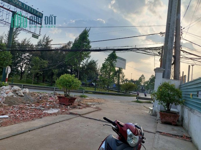 CHÍNH CHỦ - BÁN ĐẤT mặt tiền đường Nguyễn Thị Thập, đối diện cầu Rạch Miễu