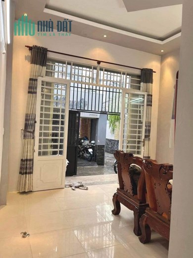 Giảm sâu 900 triệu, nhà 65m2, cho thuê 12 triệu, vào ở ngay, chỉ 5 tỷ 700