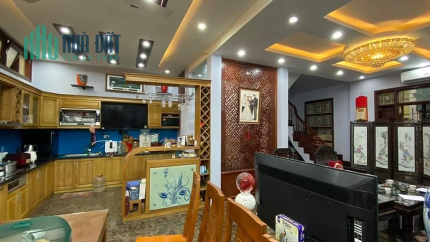 Bán nhà Trích Sài, 90m2, 4T, mt7m, lô góc, 3 thoáng, nở hậu, 12 tỷ, Tây Hồ.