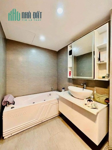 Deal Cực Sốc, Nhà Lê Trọng Tấn, Ô tô Đỗ Cửa, 5.6 tỷ