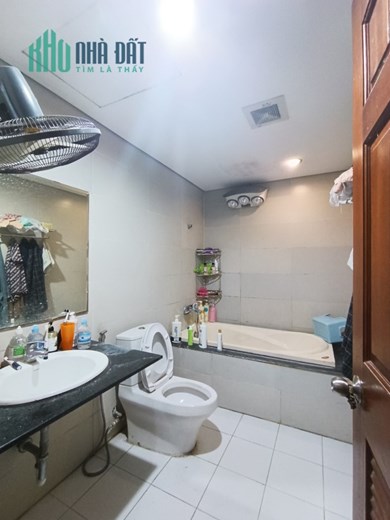 Hiếm! 173 Xuân Thủy 91m2 giá 4 tỷ căn 2PN2WC view thoáng đẹp NT đầy đủ