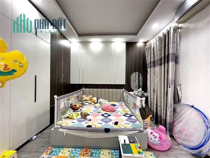 Bán nhà mặt ngõ Phố Vương Thừa Vũ Thanh Xuân 50m2x5 tầng , lô góc 2 mặt ngõ ô tô tránh, kinh doanh.